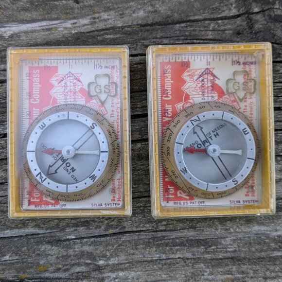 Official Girl Scout Compass Bundle of 2 Vintage - Picture 1 of 6